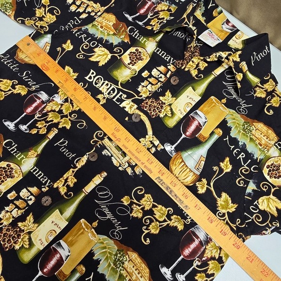 Go Barefoot Shirt Mens Small Black Wine Print Button Up Hawaiian Vacation Resort - Picture 8 of 10